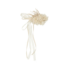 Vanilla Dried Floral Clip