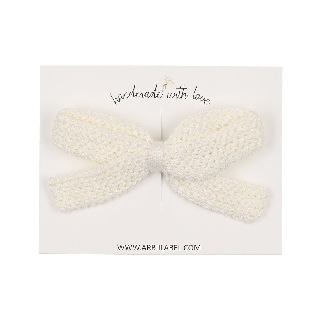 Crochet Ivory Clip