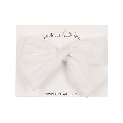 Hemstitch White Clip